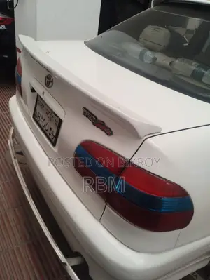 টয়োটা করোলা অটোমেটিক ১৯৯৯ পার্ল
