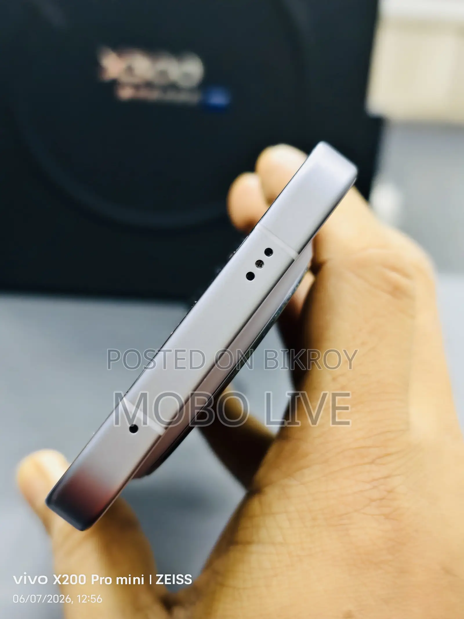 ভিভো এক্স৩০০ ২৫৬ জিবি ব্রোঞ্জ