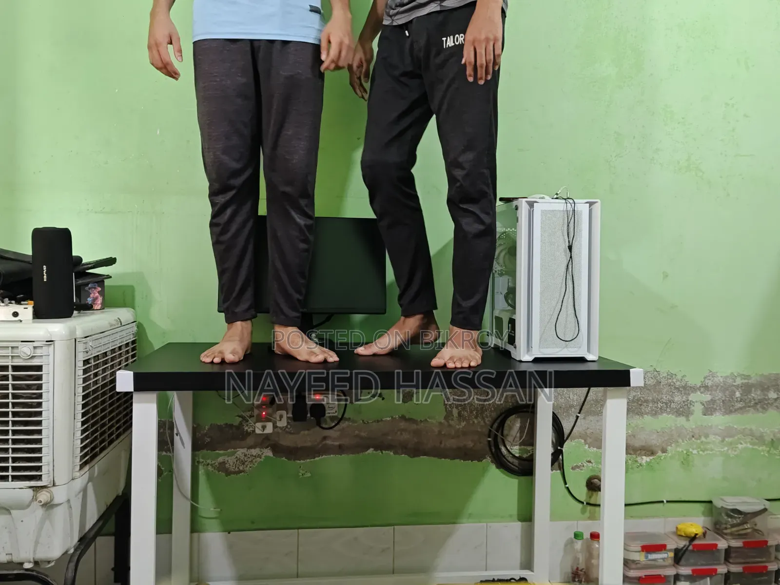 High End Pc Desk Custom Made 4 Feet by 2 Feet.