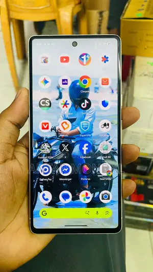 গুগল পিক্সেল ৭ ১২৮ জিবি গোল্ড