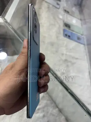 iQOO 128 GB