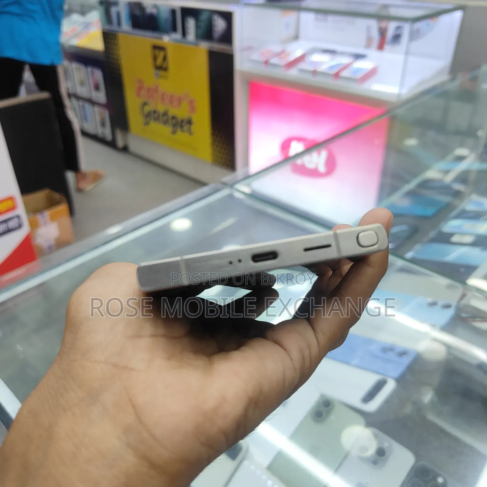 New Samsung Galaxy S24 Ultra 256 GB