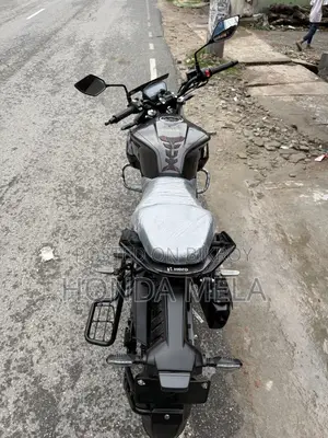 Hero Xtreme 125R 2025 Black