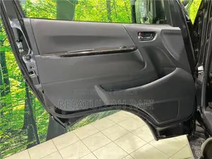 টয়োটা হাইএস ২০২২ ব্ল্যাক