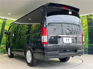 টয়োটা হাইএস ২০২২ ব্ল্যাক