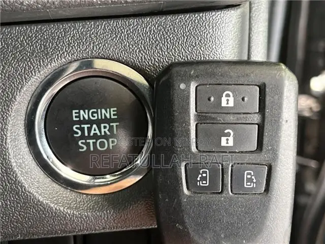 টয়োটা হাইএস ২০২২ ব্ল্যাক