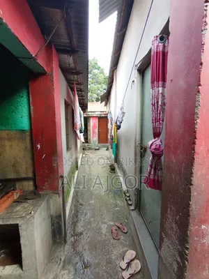 ১৪ বেডরুমের বাড়ি সাভারে বিক্রির জন্য, জমি বিক্রি ৪০ হাজার