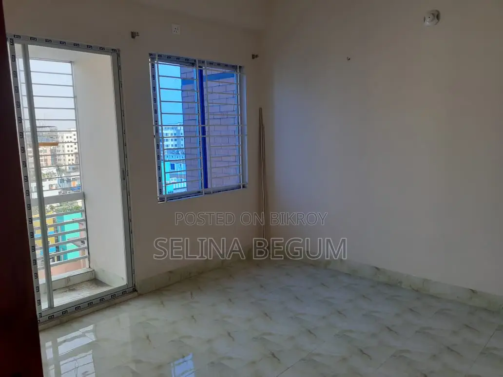 2-Bedroom Apartment in 𝐑𝐒 𝐓𝐎𝐖𝐄𝐑, 60 Feet Road for Rent
