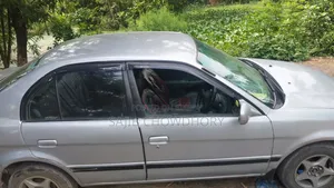 টয়োটা করসা ১৯৯৫ সিলভার
