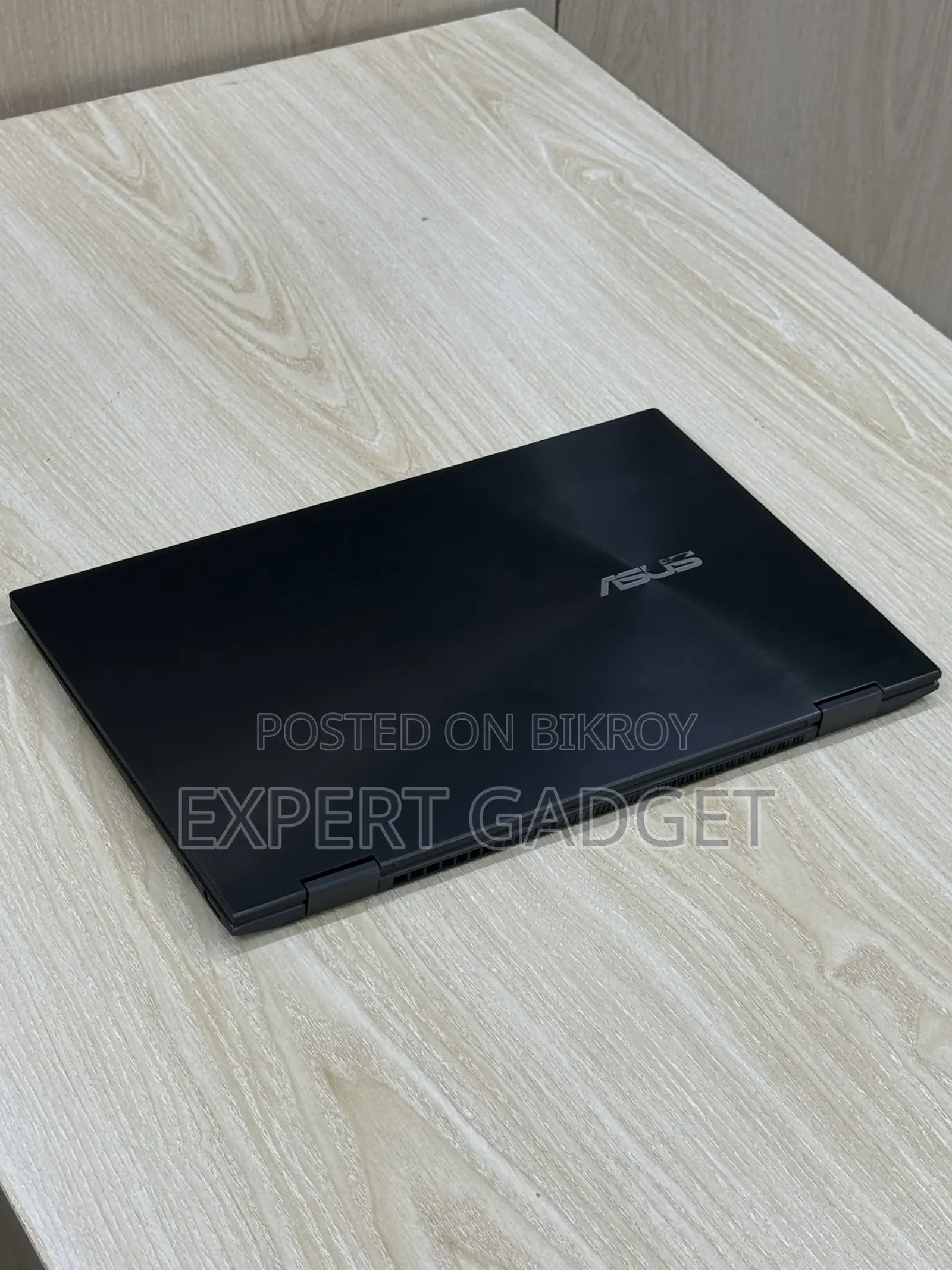 Laptop Asus ZenBook 13 UX331UN 16GB Intel Core I7 SSD 1T