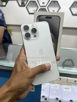 New Apple iPhone 15 Pro Max 256 GB White