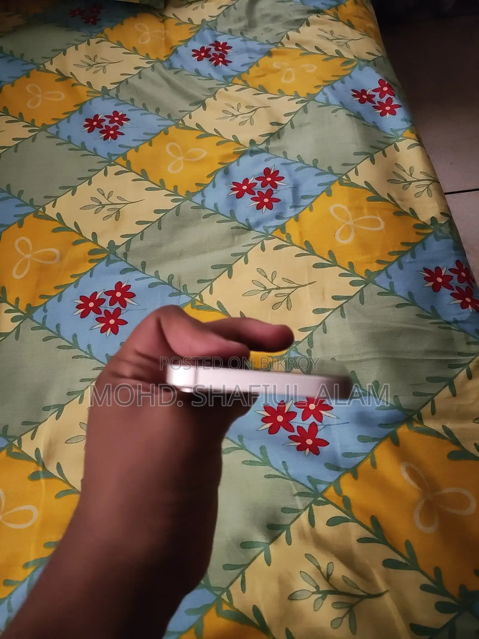 অ্যাপল আইফোন ১৩ ১২৮ জিবি সাদা