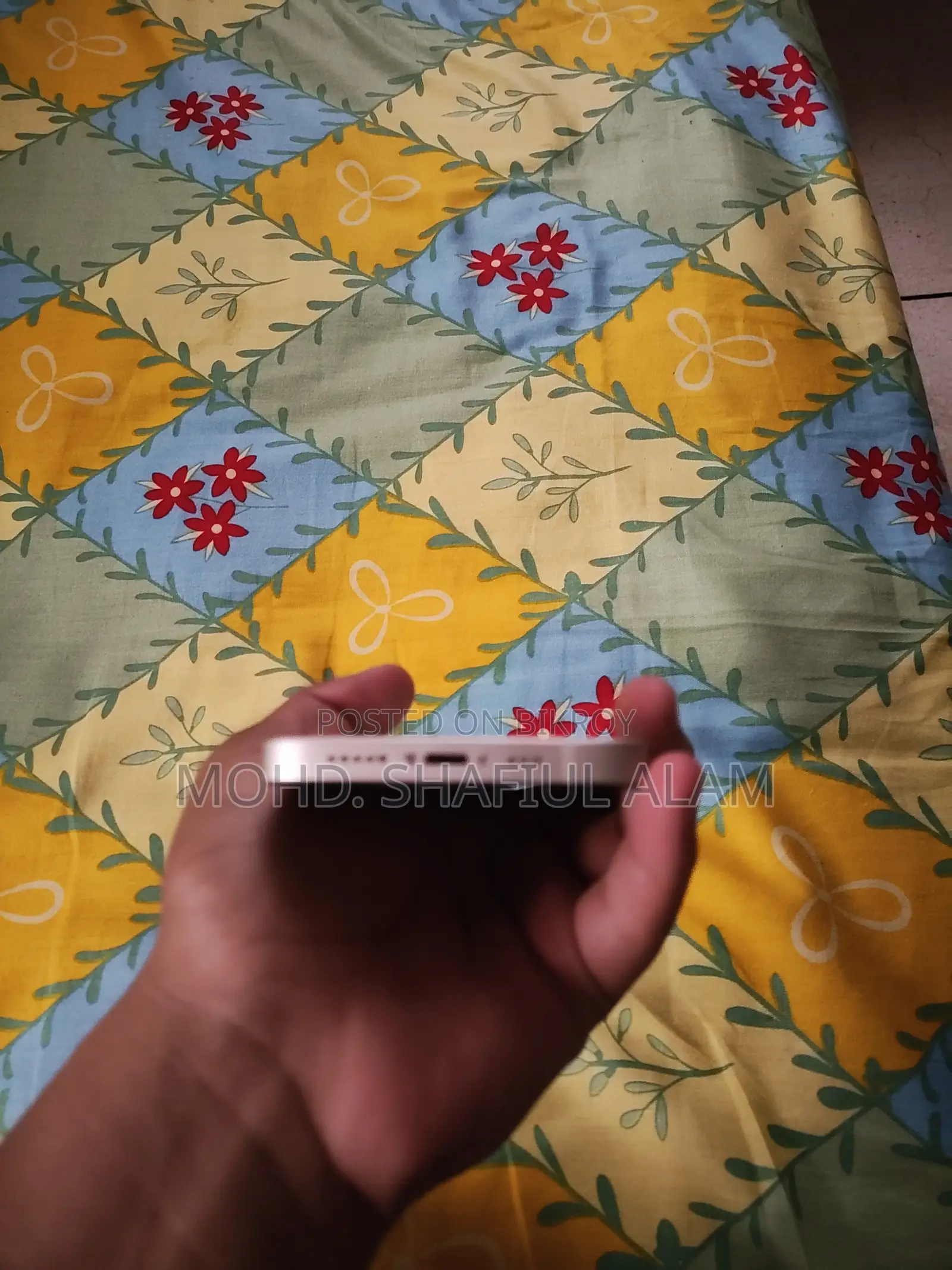 অ্যাপল আইফোন ১৩ ১২৮ জিবি সাদা