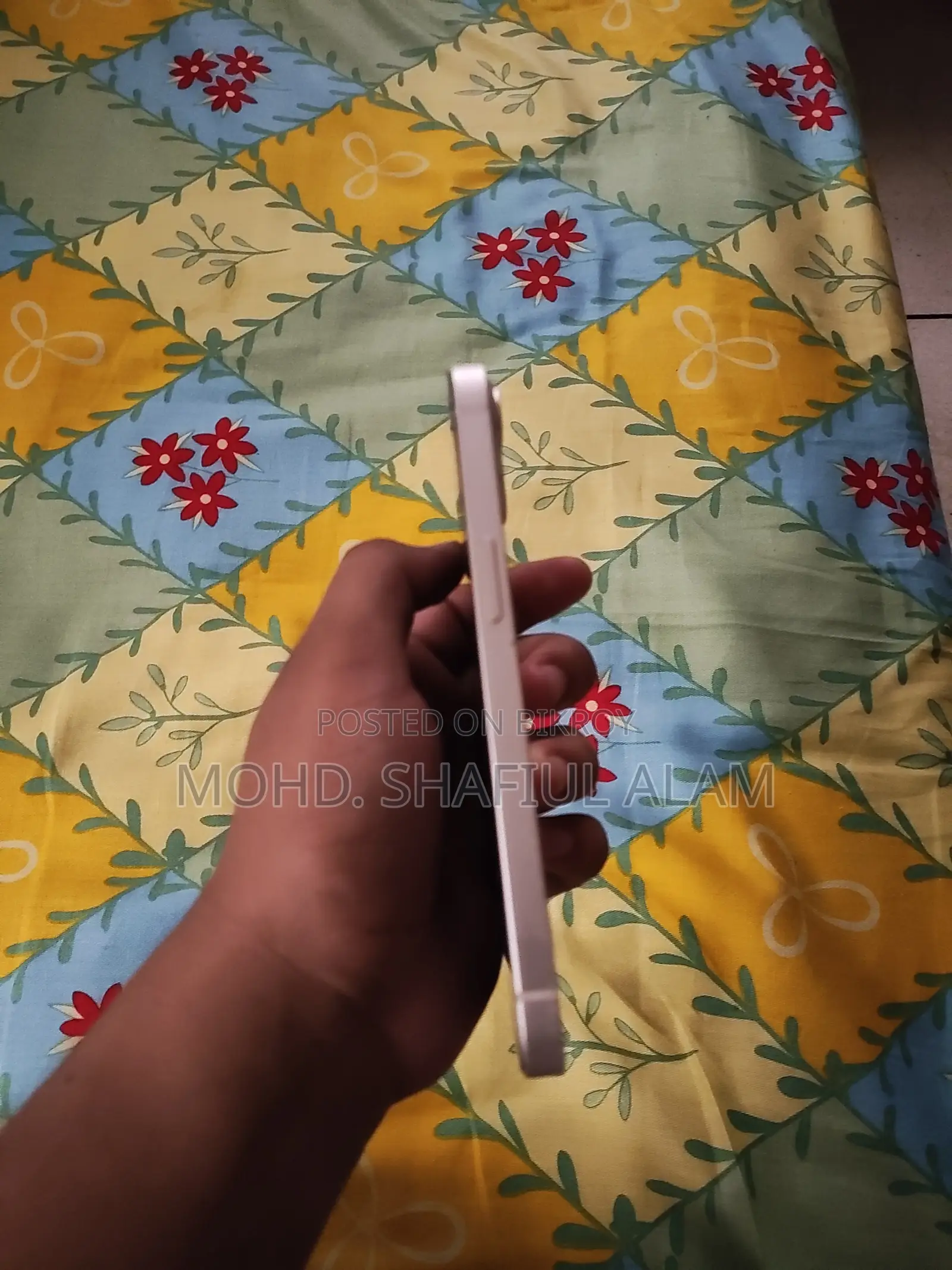 অ্যাপল আইফোন ১৩ ১২৮ জিবি সাদা