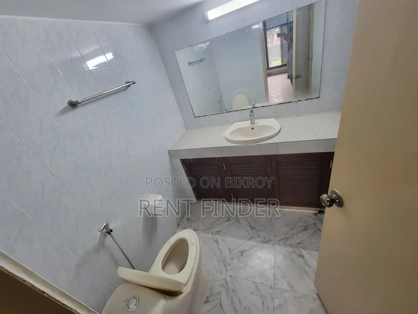 ৩ বেডরুমের অ্যাপার্টমেন্ট, রেন্ট ফাইন্ডার ডট কম ডট বিডি, বারিধারা