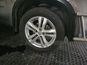 Nissan X-Trail 2.0 Petrol XE 2010 Gray