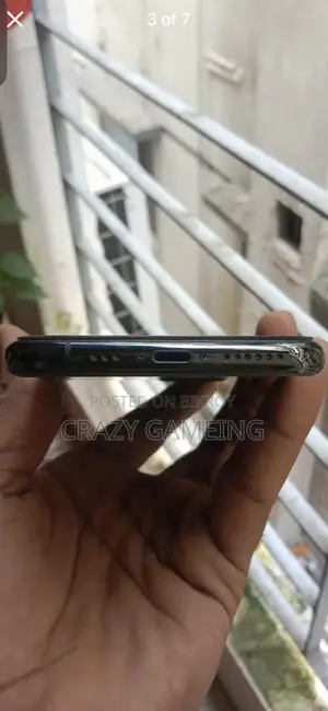 Apple iPhone 11 Pro 64 GB Gray