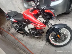 Bajaj Pulsar NS 160 2021 Red