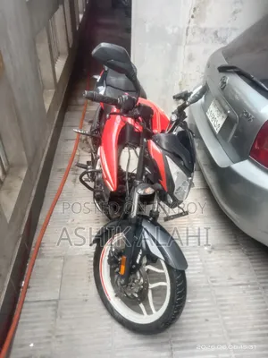 Bajaj Pulsar NS 160 2021 Red