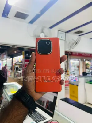 Vivo iQOO Z9s Pro 256 GB Red
