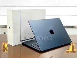 Laptop Apple MacBook Air 2024 M3 8GB Apple M3 SSD 256GB