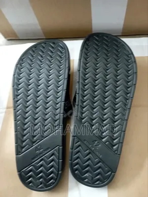 Comfortable Men's Sports Slipper for sale
