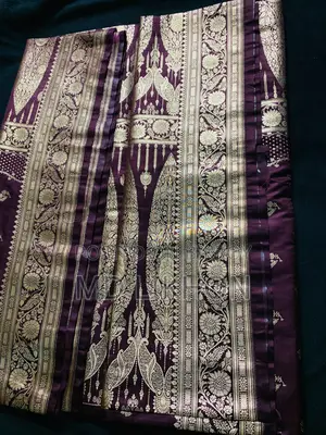 ব্র্যান্ড নিউ বেনারসি শাড়ি 🌺