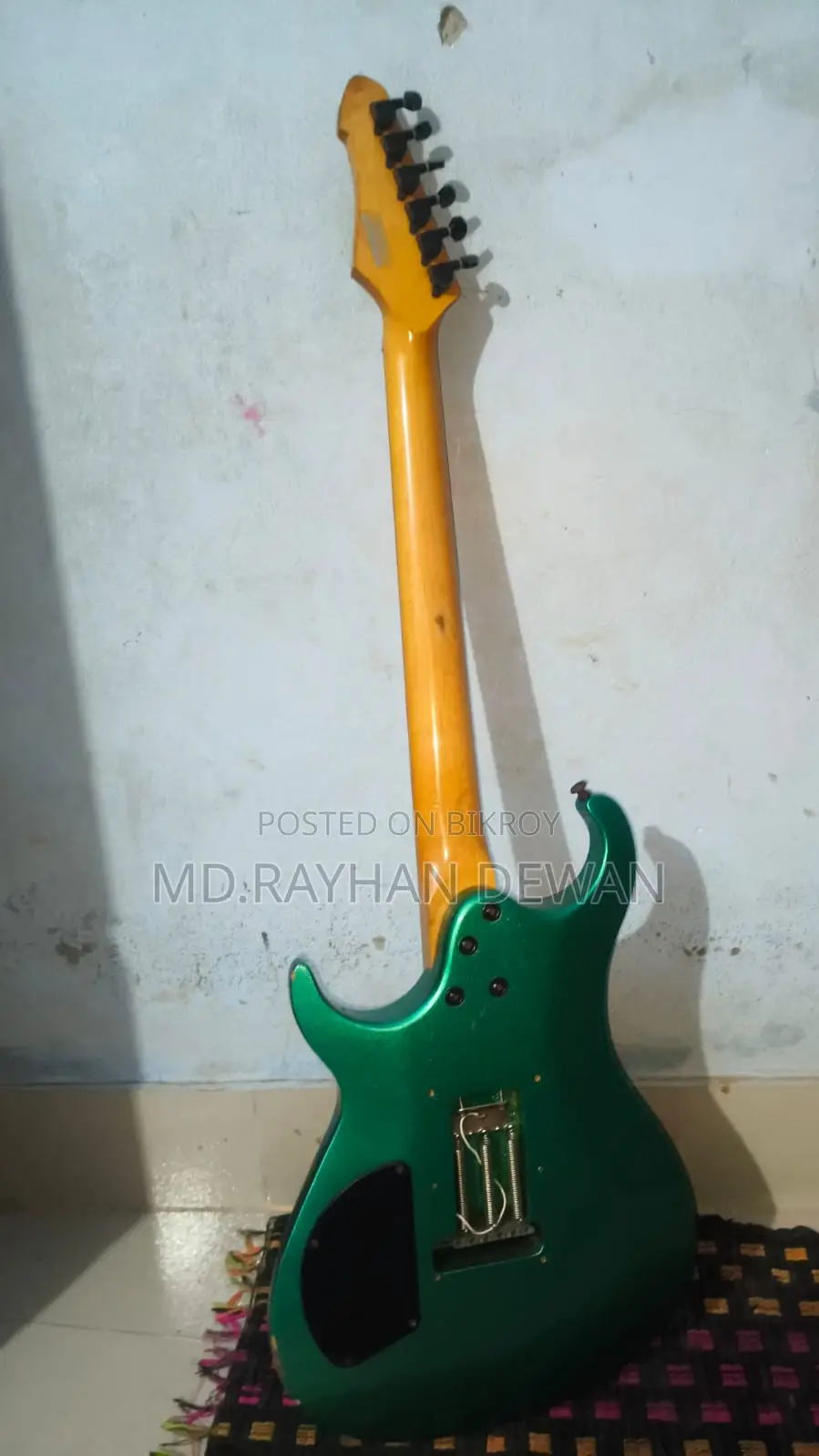 Dotch Lead Guiter Sell