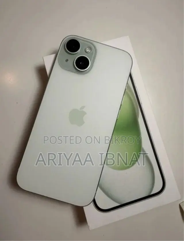 Apple iPhone 15 128 GB Green
