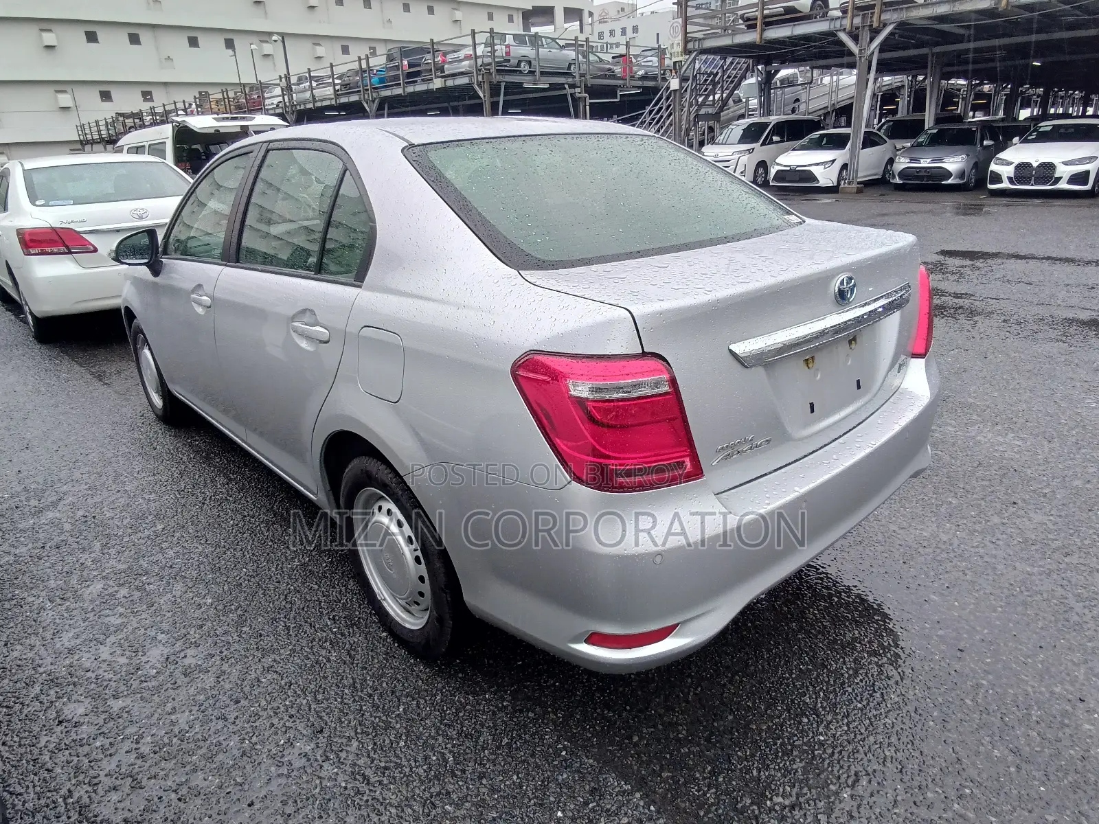 Toyota Axio 2022 Silver