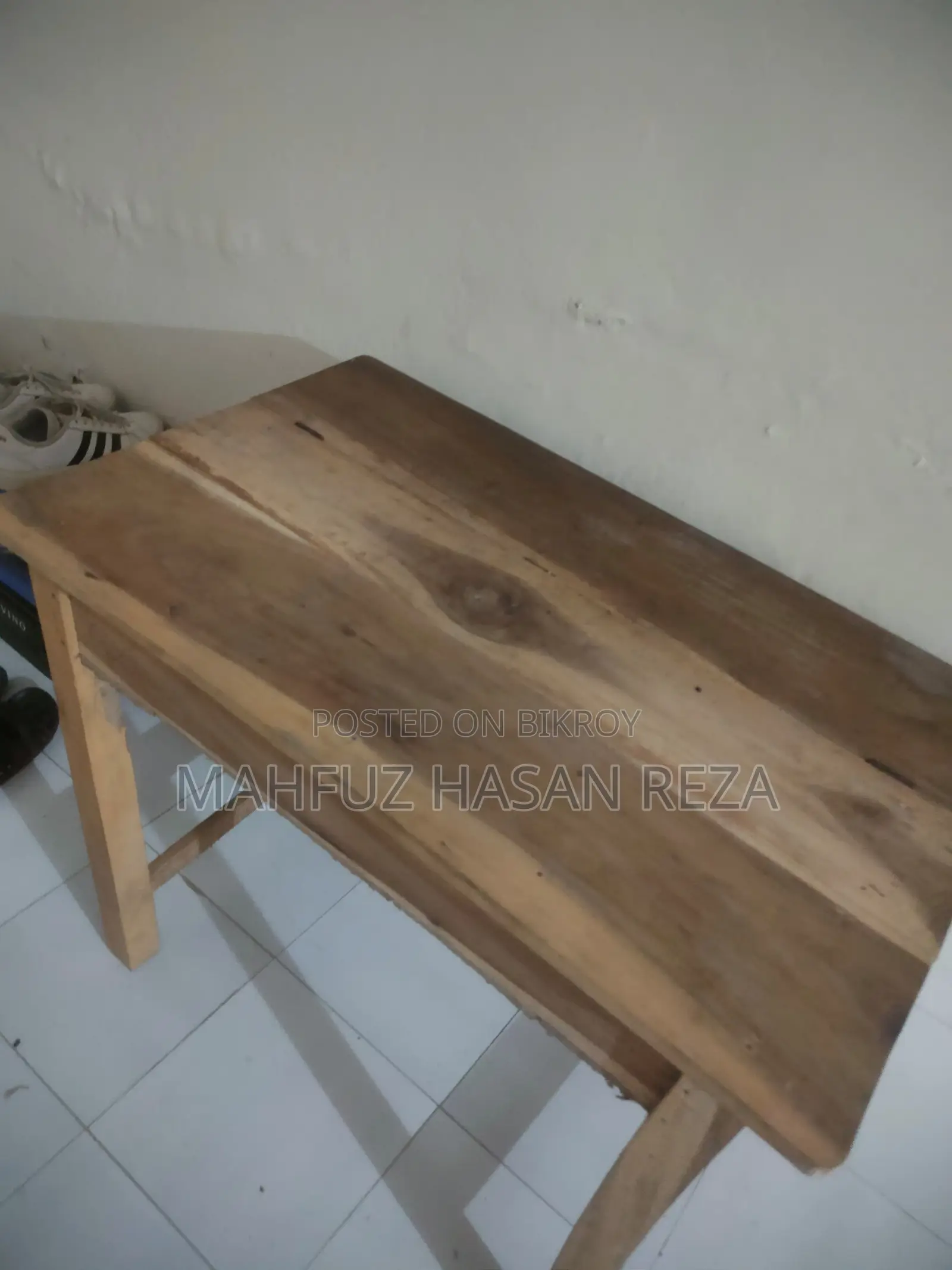 Reading (Study) Table