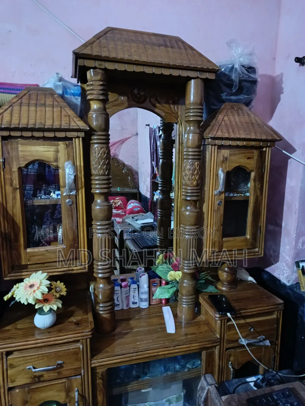Wooden Dressing Table