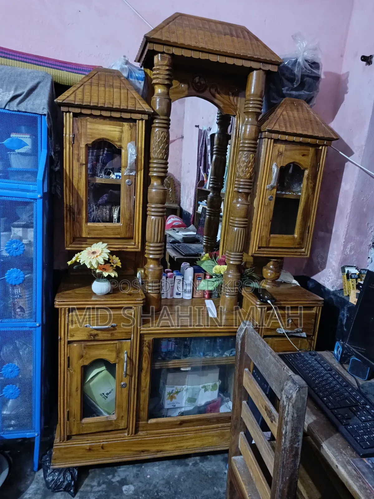 Wooden Dressing Table
