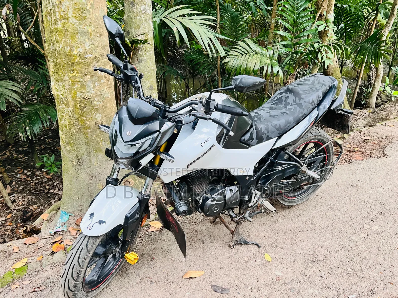Hero Thriller 160R 2021 White