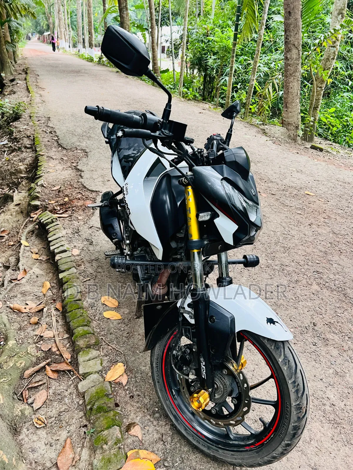 Hero Thriller 160R 2021 White