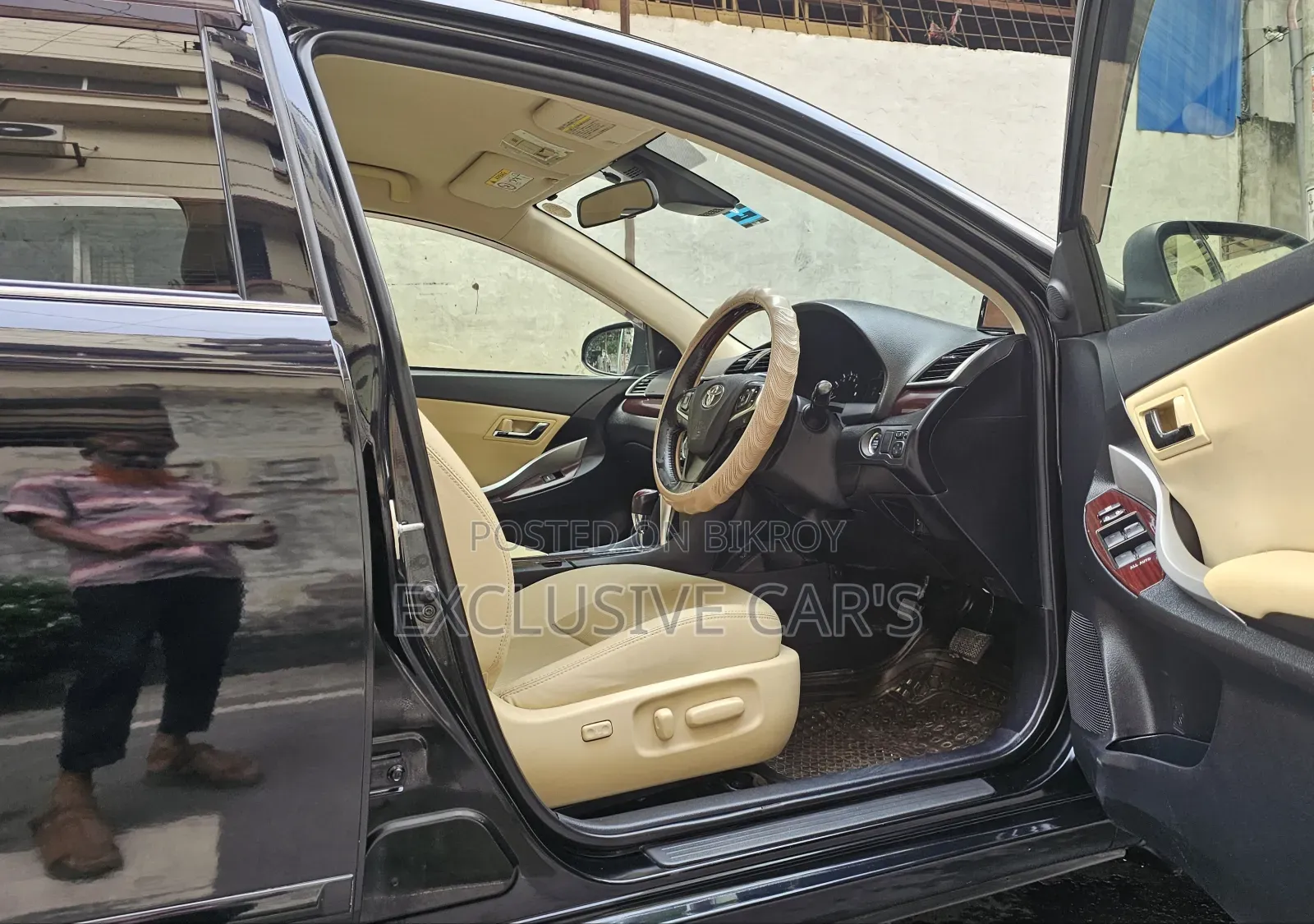 Toyota Premio 2017 Black