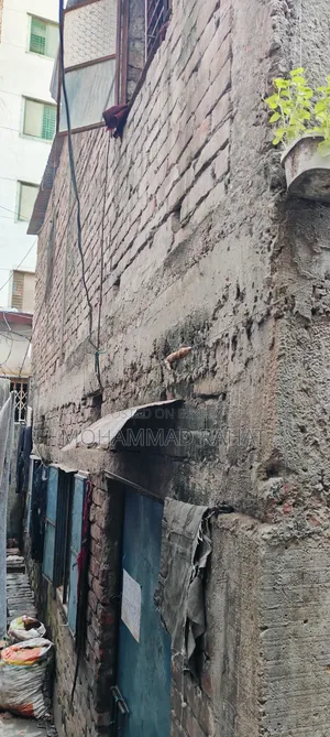 আধা কাঠা জমি বিক্রি হবে তেজকুনীপাড়া
