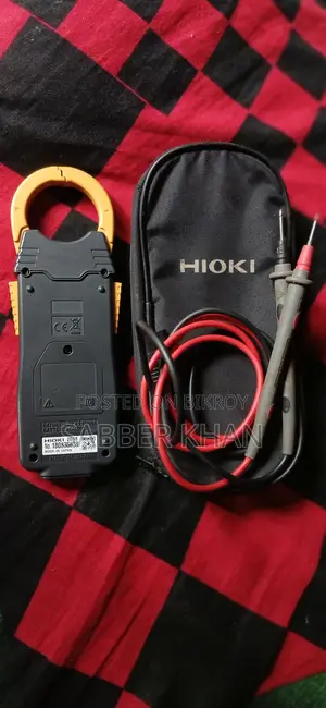 Hioki 3280-10f AC Clamp Meter (Japan) Almost New with Case and Probes