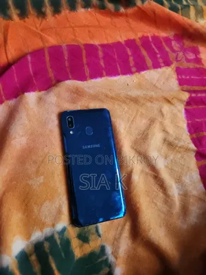Samsung Galaxy A20 32 GB Blue