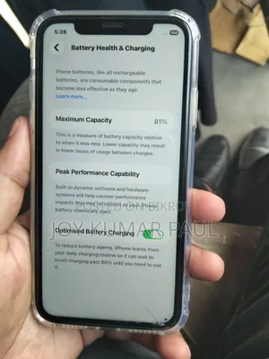 Apple iPhone 11 64 GB Gold