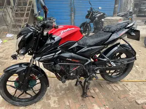 বাজাজ পালসার এনএস ১৬০ ২০১৯ লাল