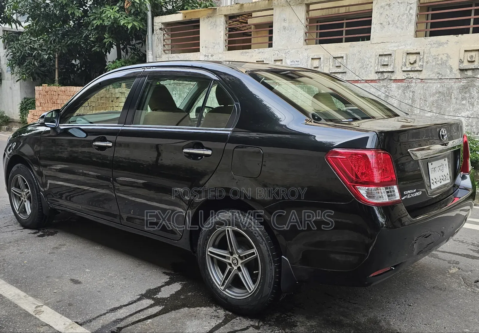 টয়োটা এক্সিও ২০১৩ কালো