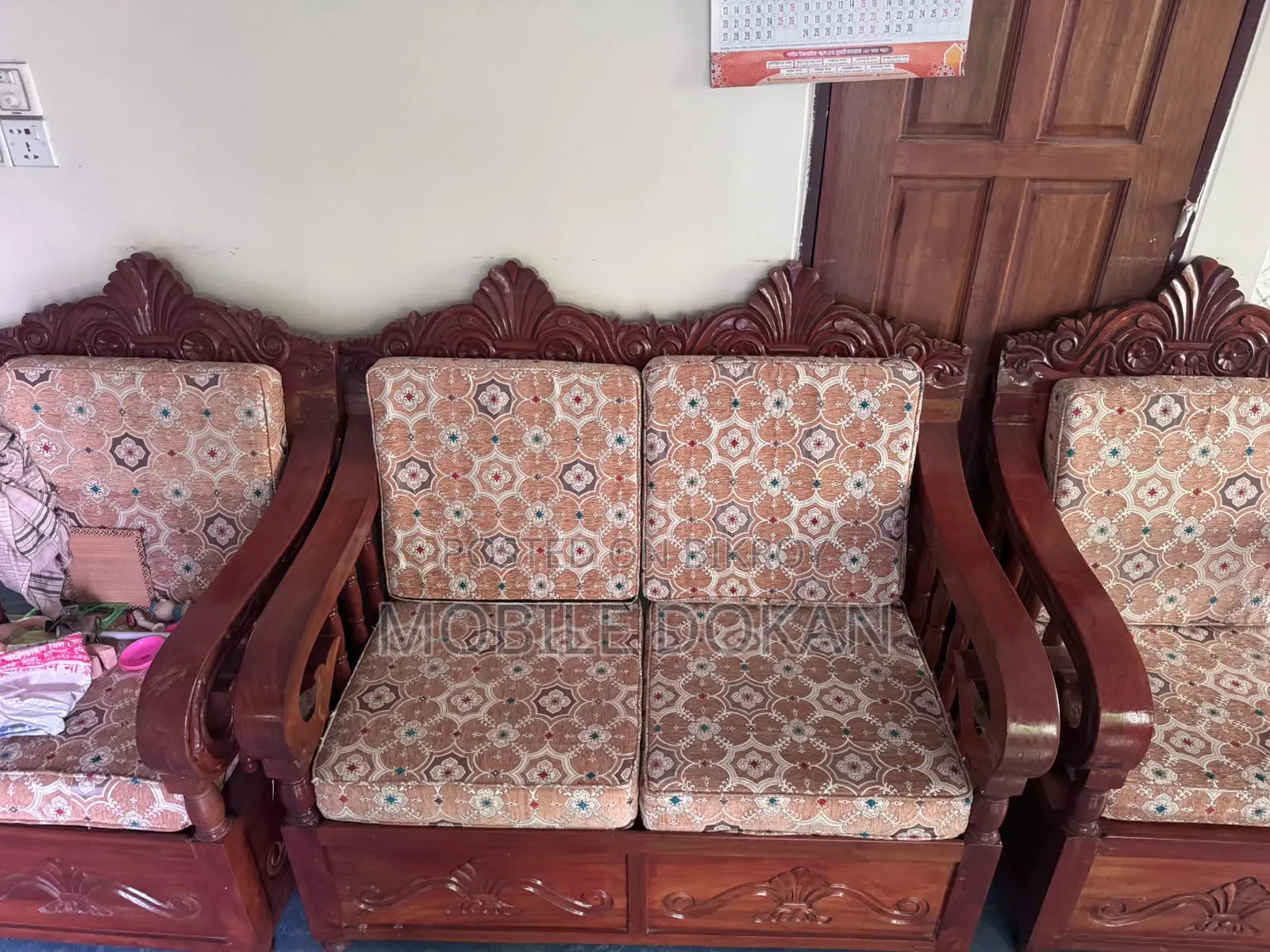 ঐতিহ্যবাহী সলিড কাঠের ৮ সোফা