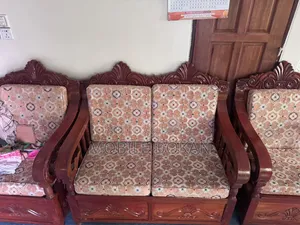 ঐতিহ্যবাহী সলিড কাঠের ৮ সোফা