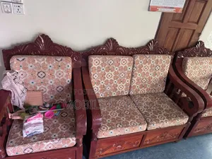 ঐতিহ্যবাহী সলিড কাঠের ৮ সোফা
