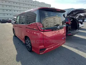 Toyota Corolla 2022 Red