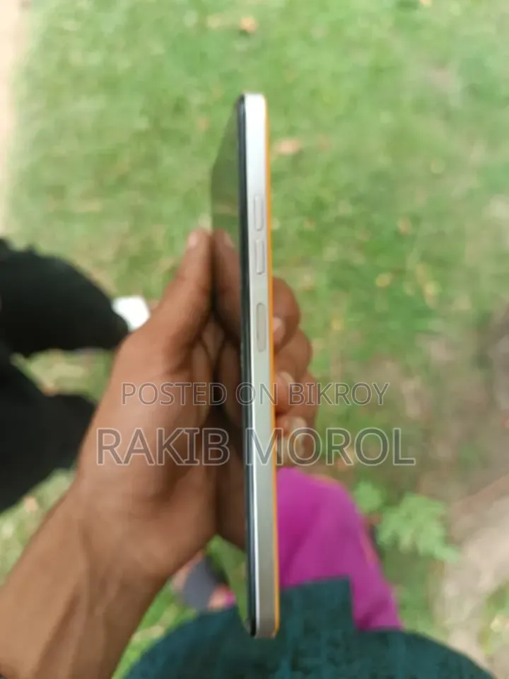 Tecno Spark 20 Pro Plus 256 GB Orange