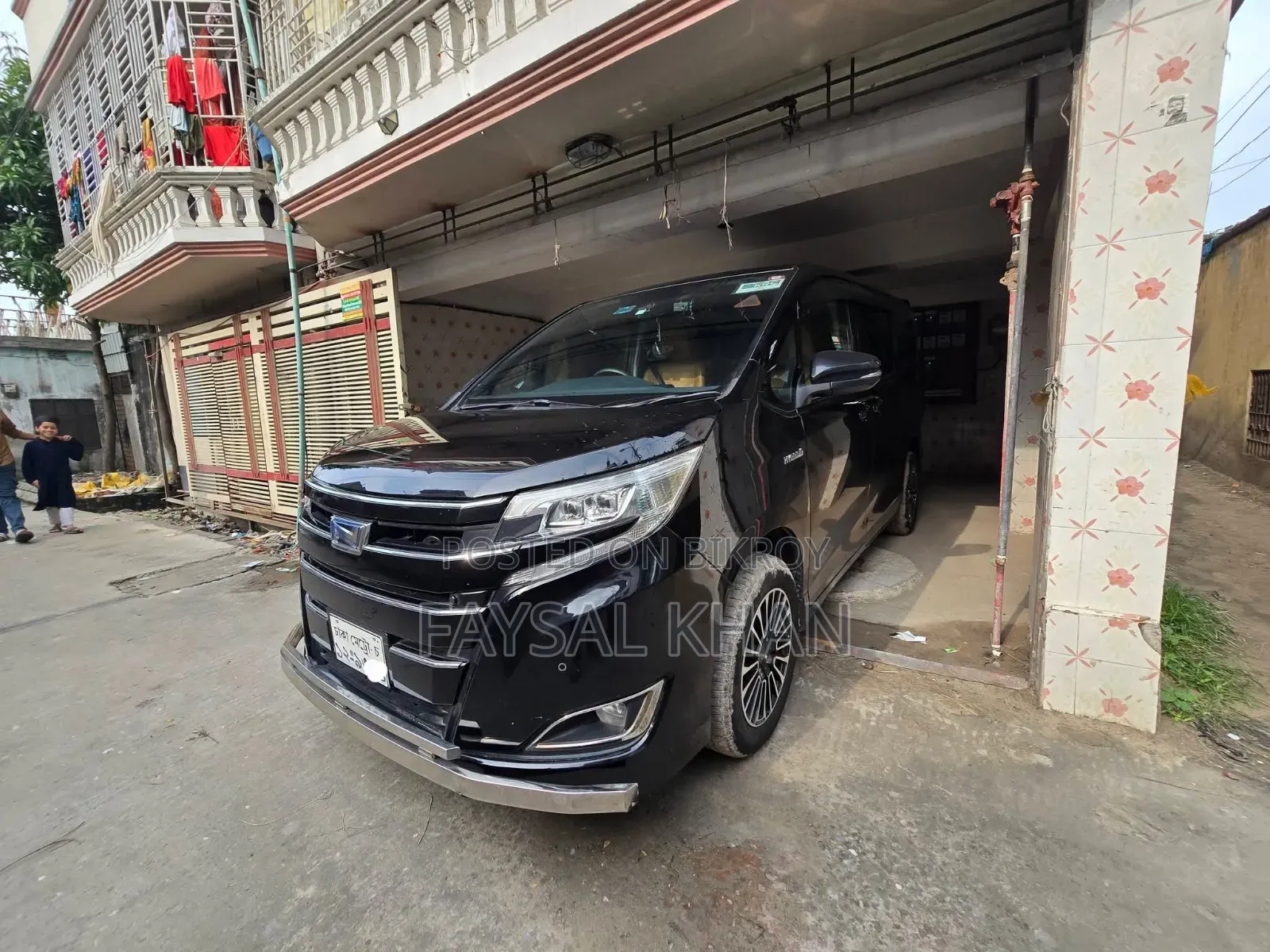 Toyota Noah 2.0 Front Wheel Drive (7 Seater) 2020 Black