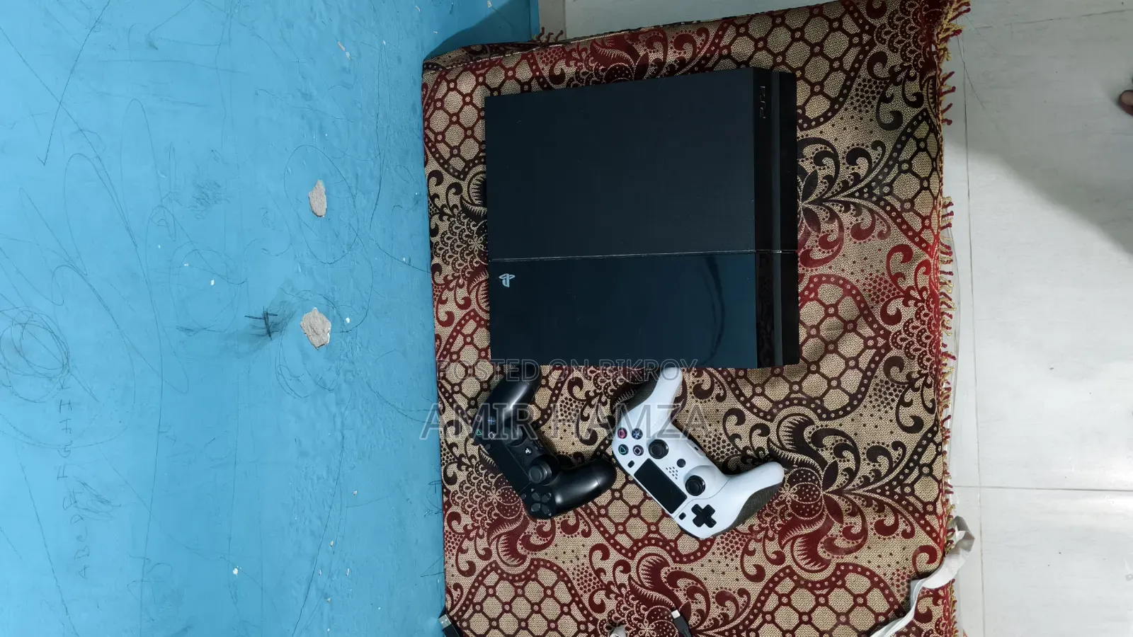 Sony PS4 Slim Black 512GB Gaming Console With 2x Wireless Controller