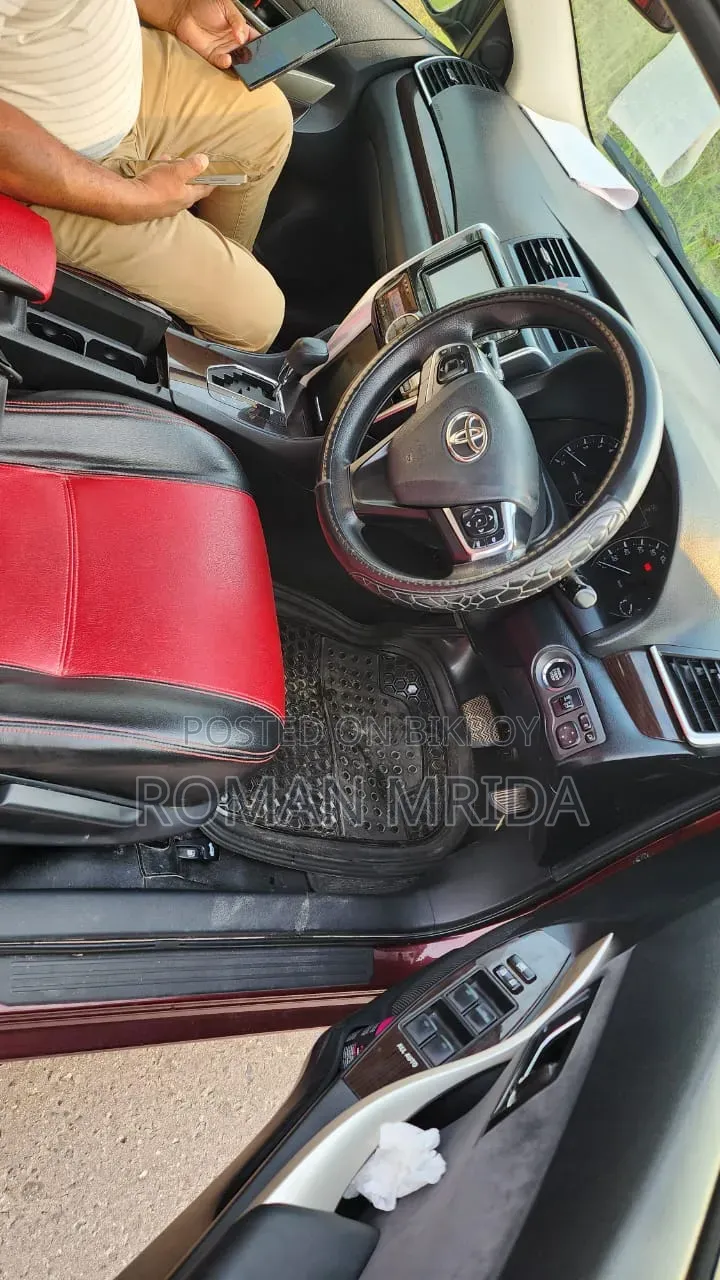 Toyota Premio 2017